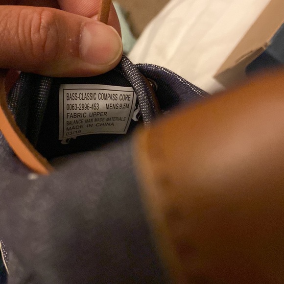 New Men’s Bass sneakers - Picture 3 of 5